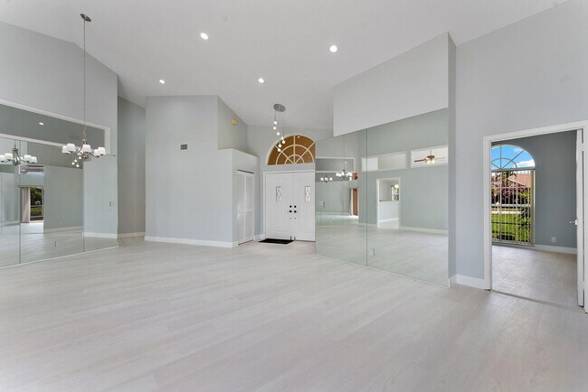 Building Photo - 1248 Lake Breeze Dr