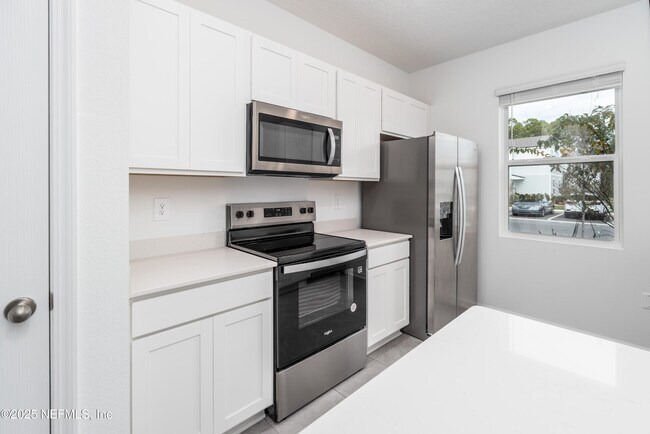 Building Photo - 243 Sage Br St