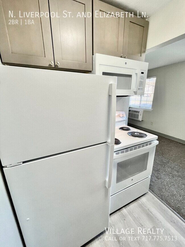 Building Photo - 75 N Liverpool St