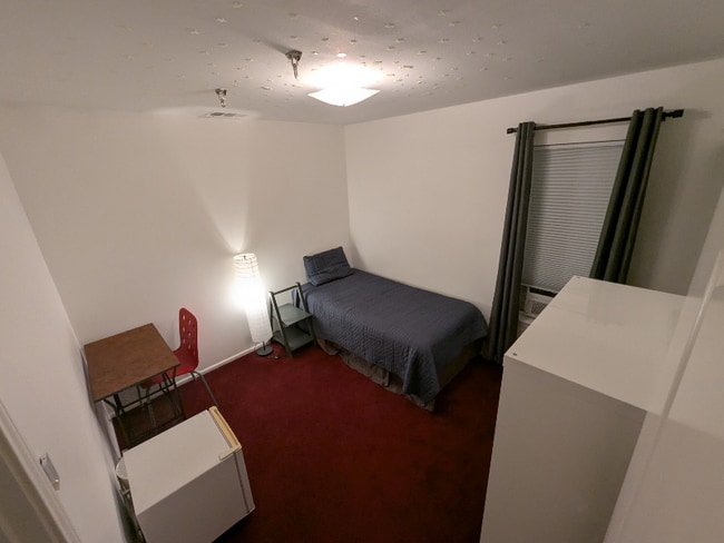 Building Photo - 3814 Starhill Dr