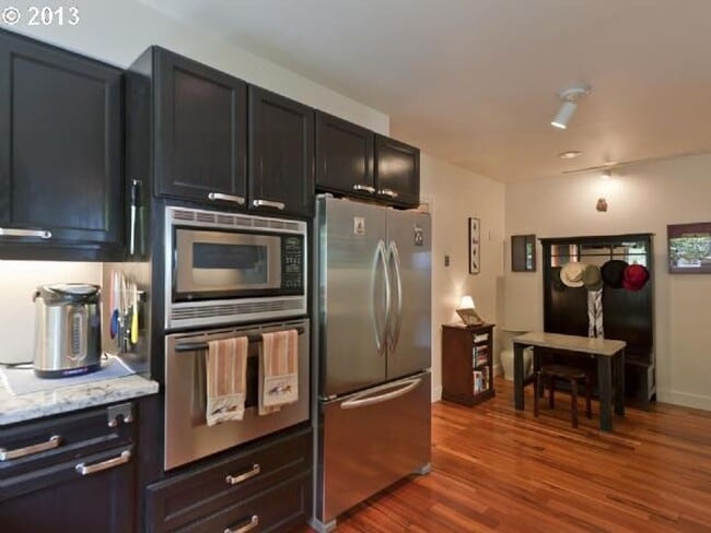 Building Photo - Stunning Goose Hollow-Southwest Hills Home...