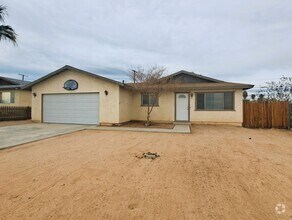 Building Photo - Quaint 3 bedroom close to town!