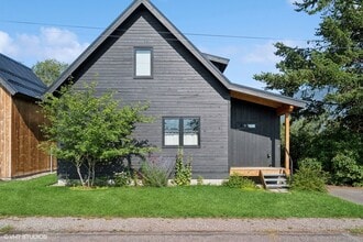 Building Photo - Furnished 2 Bed 2 Bath Columbia Falls Home