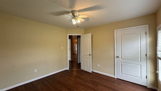 Building Photo - Single Family Home For Rent
