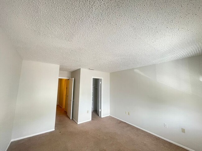 Building Photo - 4149 S Semoran Blvd