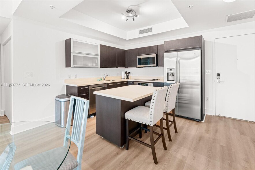 Building Photo - 90 SW 3rd St