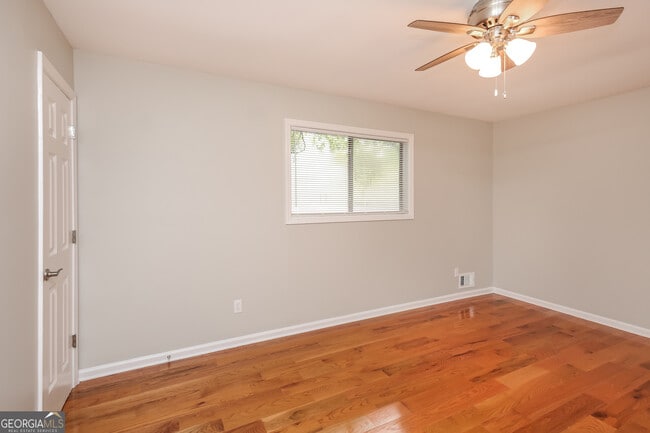 Building Photo - 122 Trickum Hills Dr