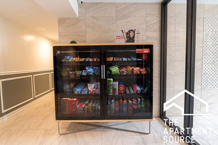 Building Photo - 6011 N Winthrop Ave