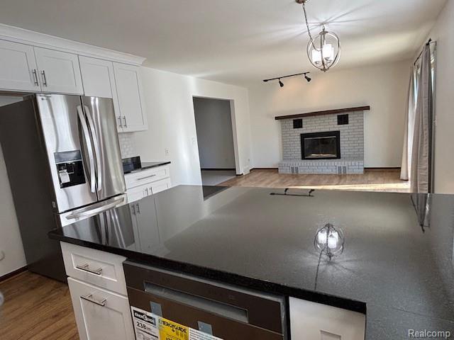 Building Photo - 2145 Lakeshire Dr