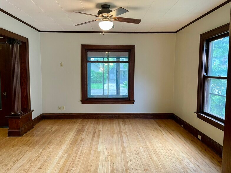 Building Photo - 1326 Vilas Ave
