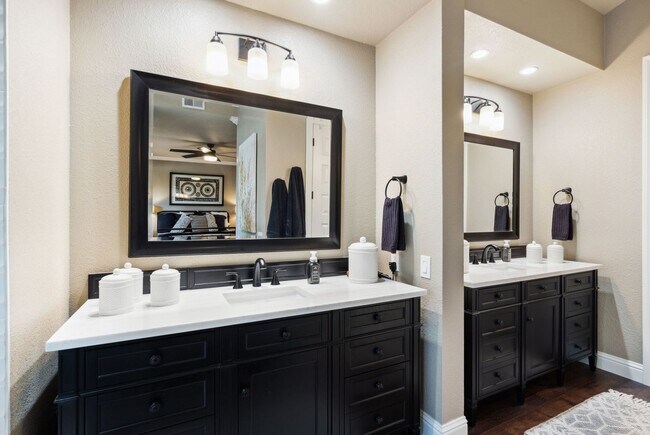 Building Photo - Coveted Crocker Grove Village in Gold River