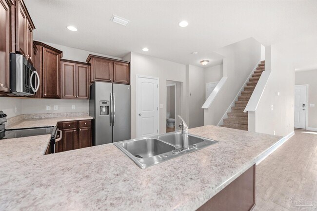 Building Photo - 8645 Bucklebury Dr