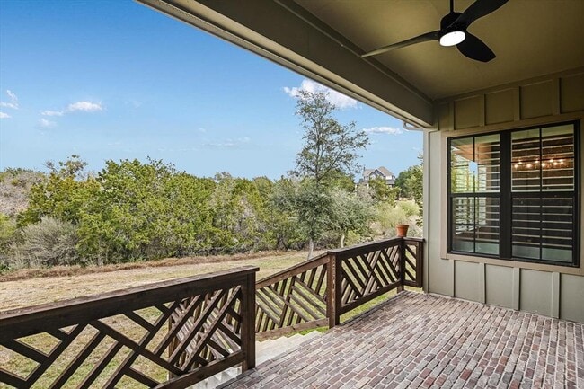 Building Photo - 935 Wesley Ridge Dr