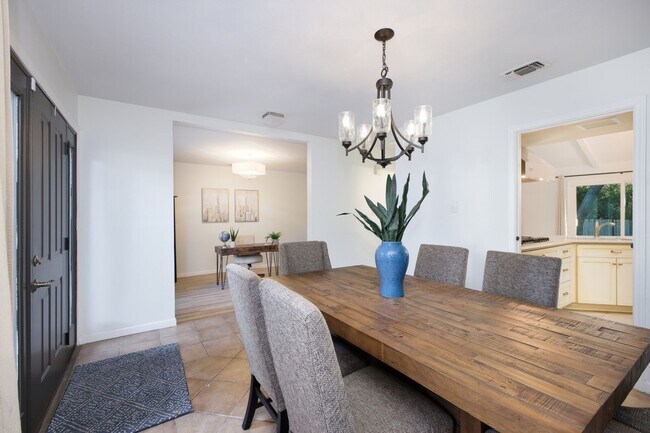 Building Photo - Woods of Shavano Dream