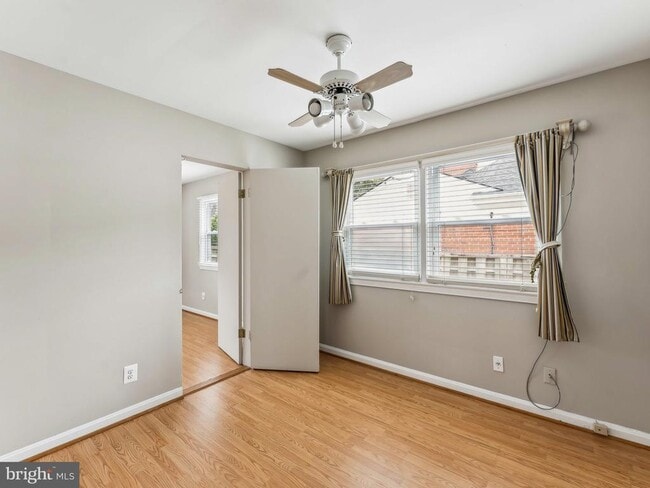 Building Photo - 3503 Maple Ct