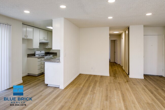 Building Photo - 5452 Corteen Pl