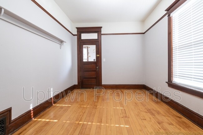 Building Photo - 616 NW 22nd Ave