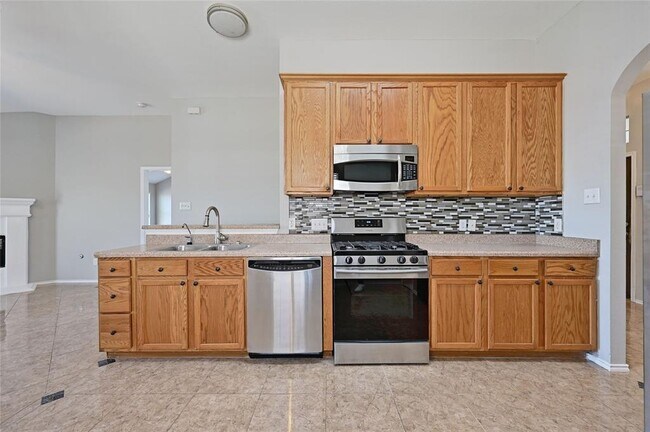 Building Photo - 166 Pecanwood N