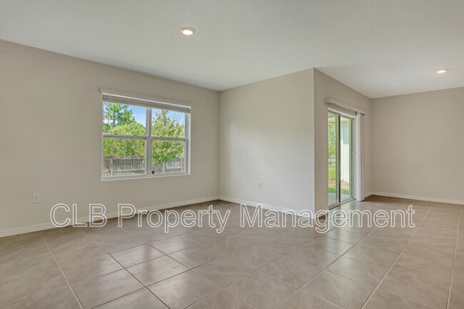 Building Photo - 165 Birch Tree Pl