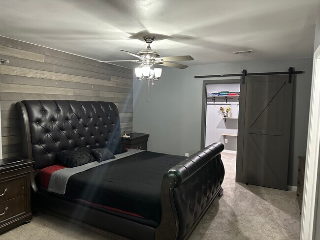 Building Photo - 9576 Maryus Rd