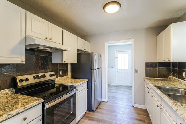 Building Photo - 126 Fergus Rd