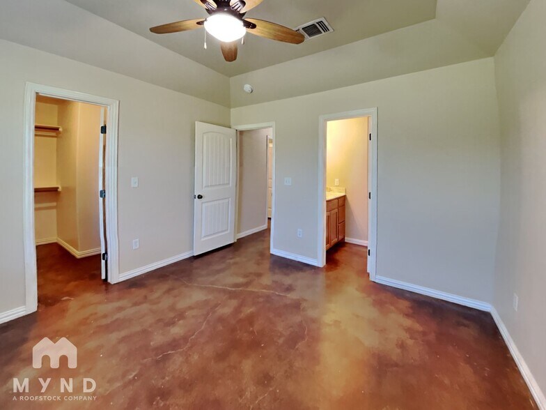 Building Photo - 109 Jolin Ln