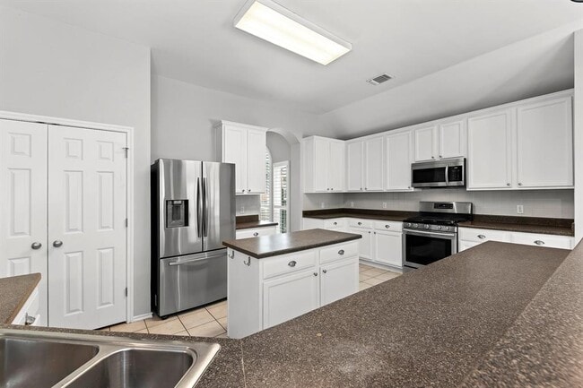 Building Photo - 7003 Currier Cove