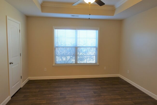 Building Photo - 610 Flintrock Dr