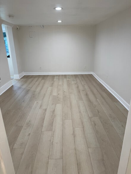 Building Photo - 1844 S 250th Pl