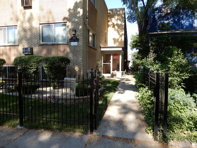 Primary Photo - 328 Wisconsin Ave