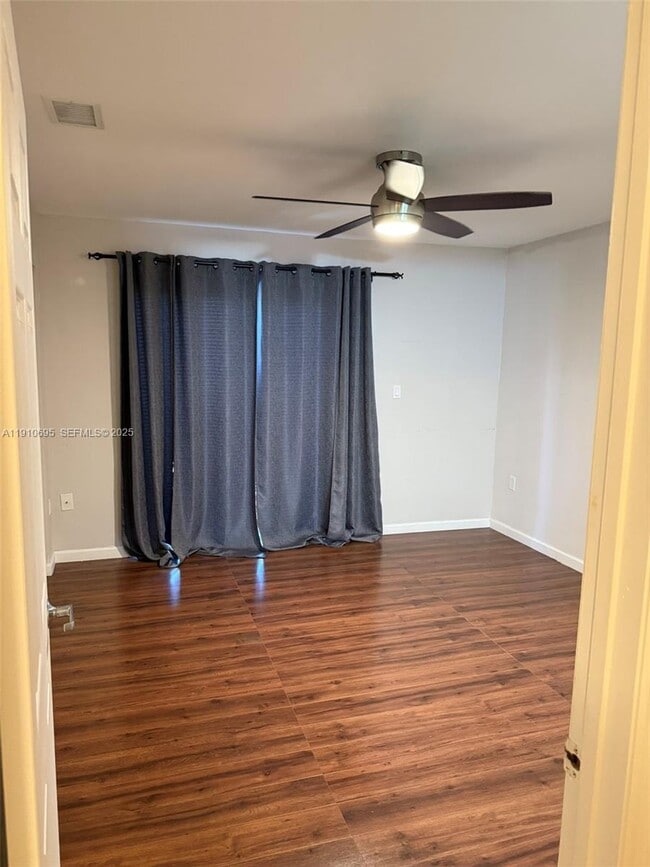 Building Photo - 6250 SW 130th Ave