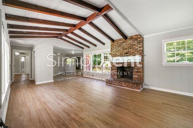Building Photo - Charming 4 Bd / 2 Bath in College Park!