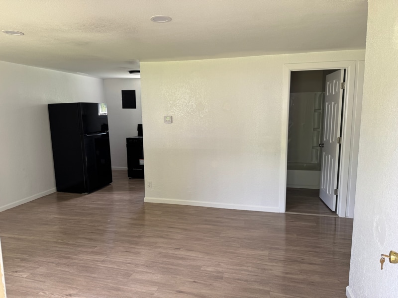 Building Photo - W220N9009 Town Line Rd