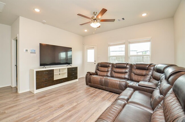 Building Photo - 23231 Spring Genesis Ln