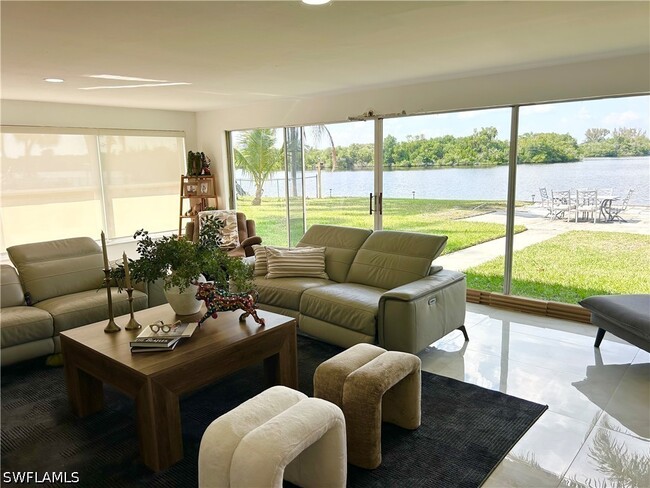 Building Photo - 337 Shore Dr