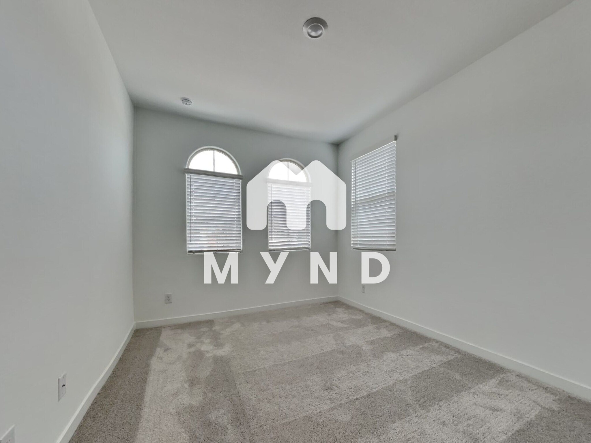 Building Photo - 9513 W Turney Ave
