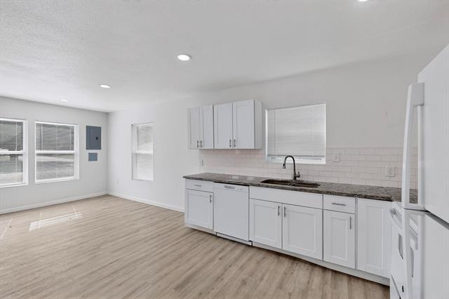 Building Photo - 631 Baker St