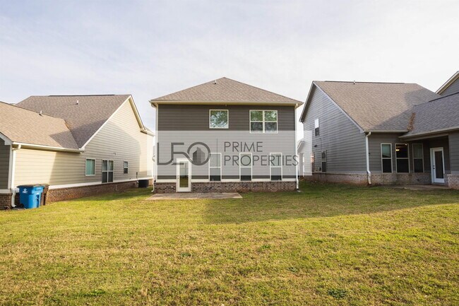 Building Photo - 156 Daisy Cir