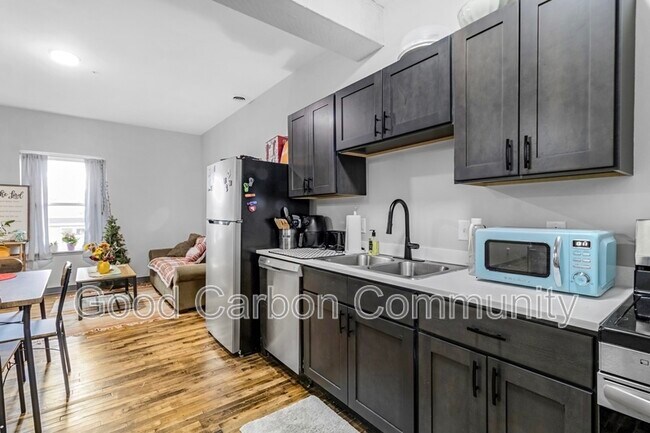 Building Photo - 30 Water St