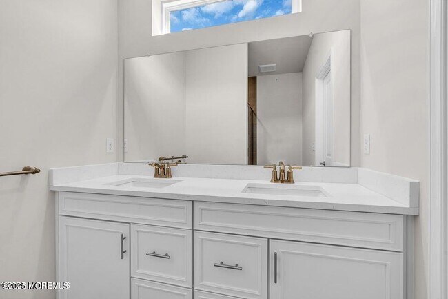 Building Photo - 75 Driftwood Cir