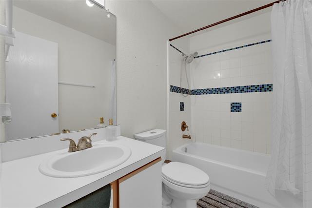 Building Photo - 1407 Autumncrest Dr