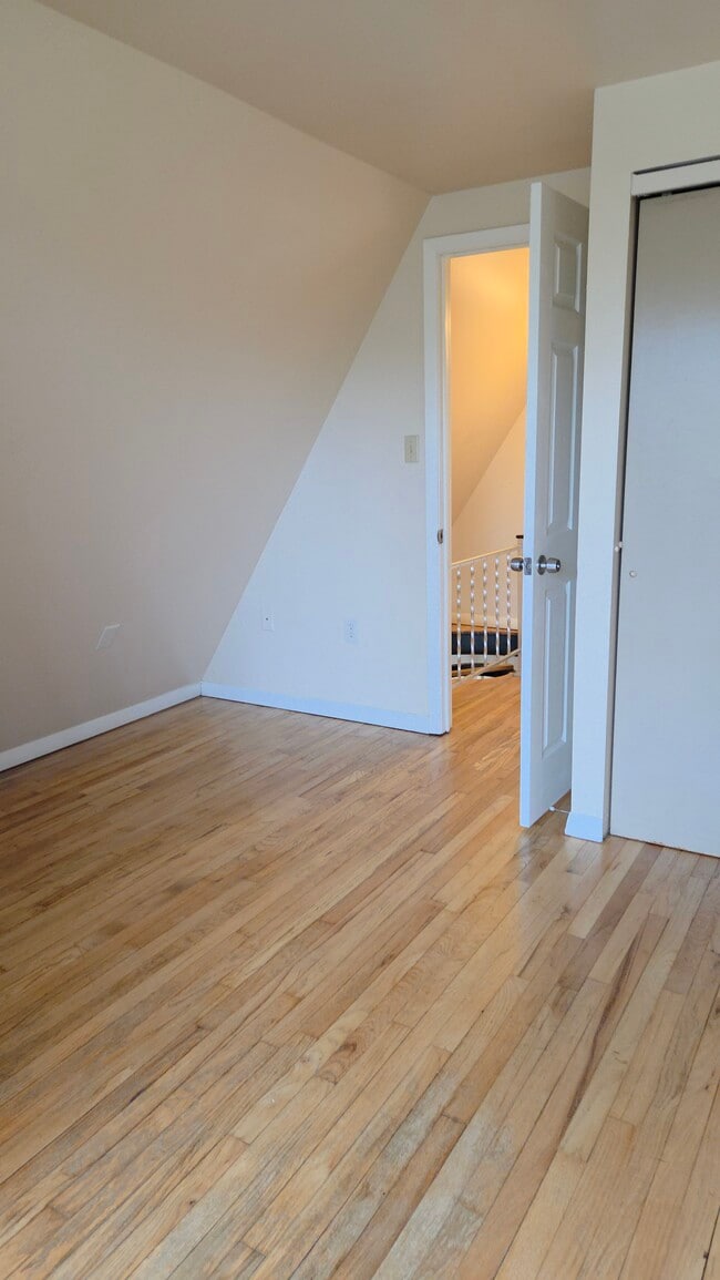 Building Photo - 510 Mercer Rd