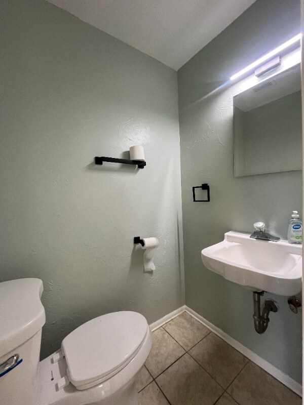 Building Photo - 2507 Terry Ln