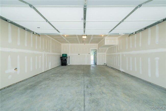 Building Photo - 15356 Oasis Sun Wy