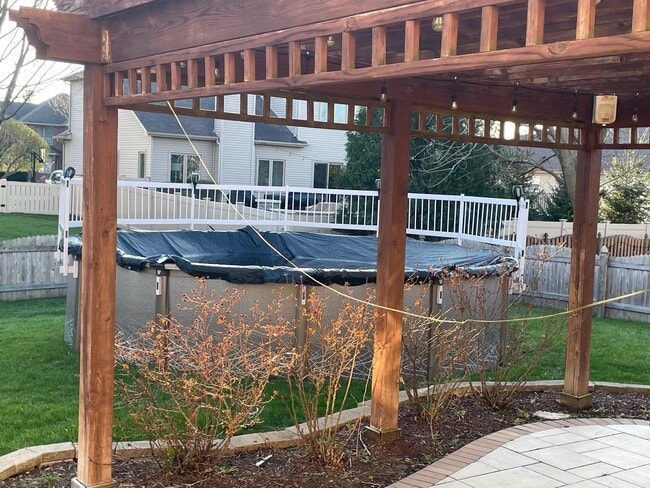 Building Photo - 13356 Vicarage Dr