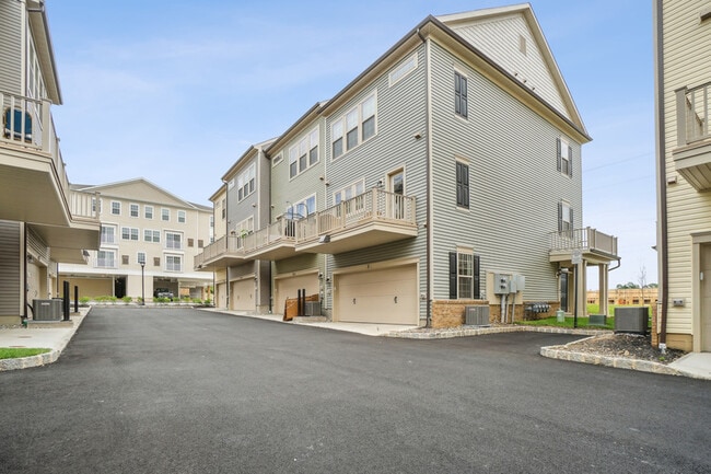 Building Photo - 8 Haralson Ct
