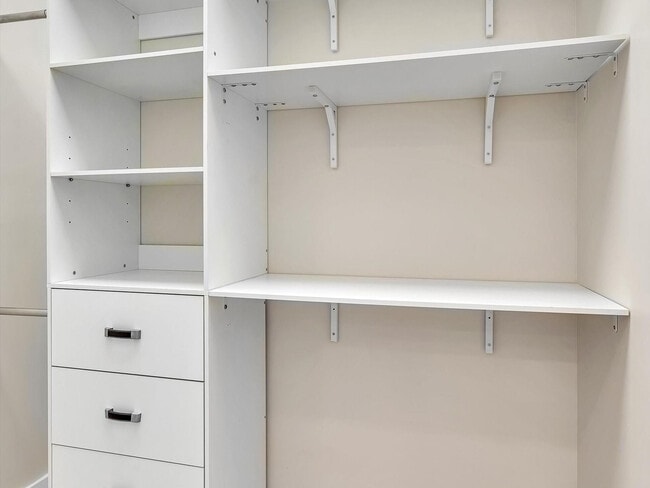 Building Photo - 1381 NW 99th Ave