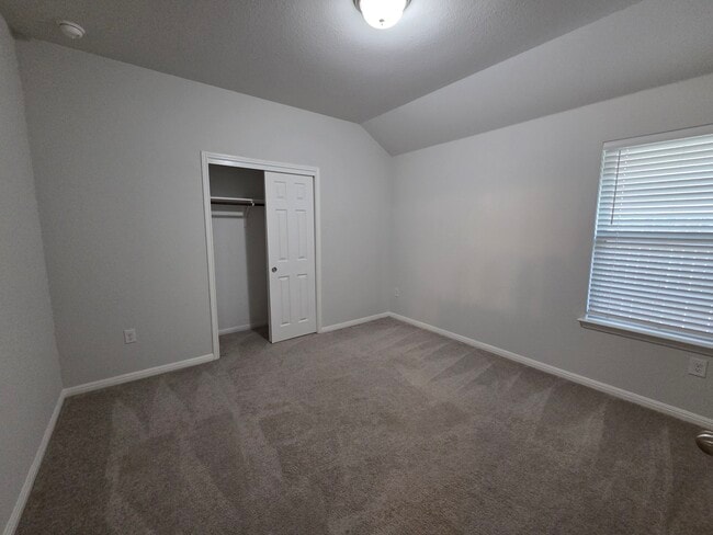 Building Photo - 129 Walkup Ln