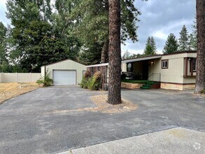 Building Photo - Affordable & Ideally Located 2 Bed 2 Bath ...