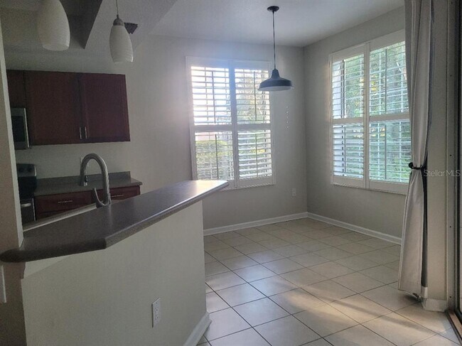 Building Photo - 820 Lantern Way